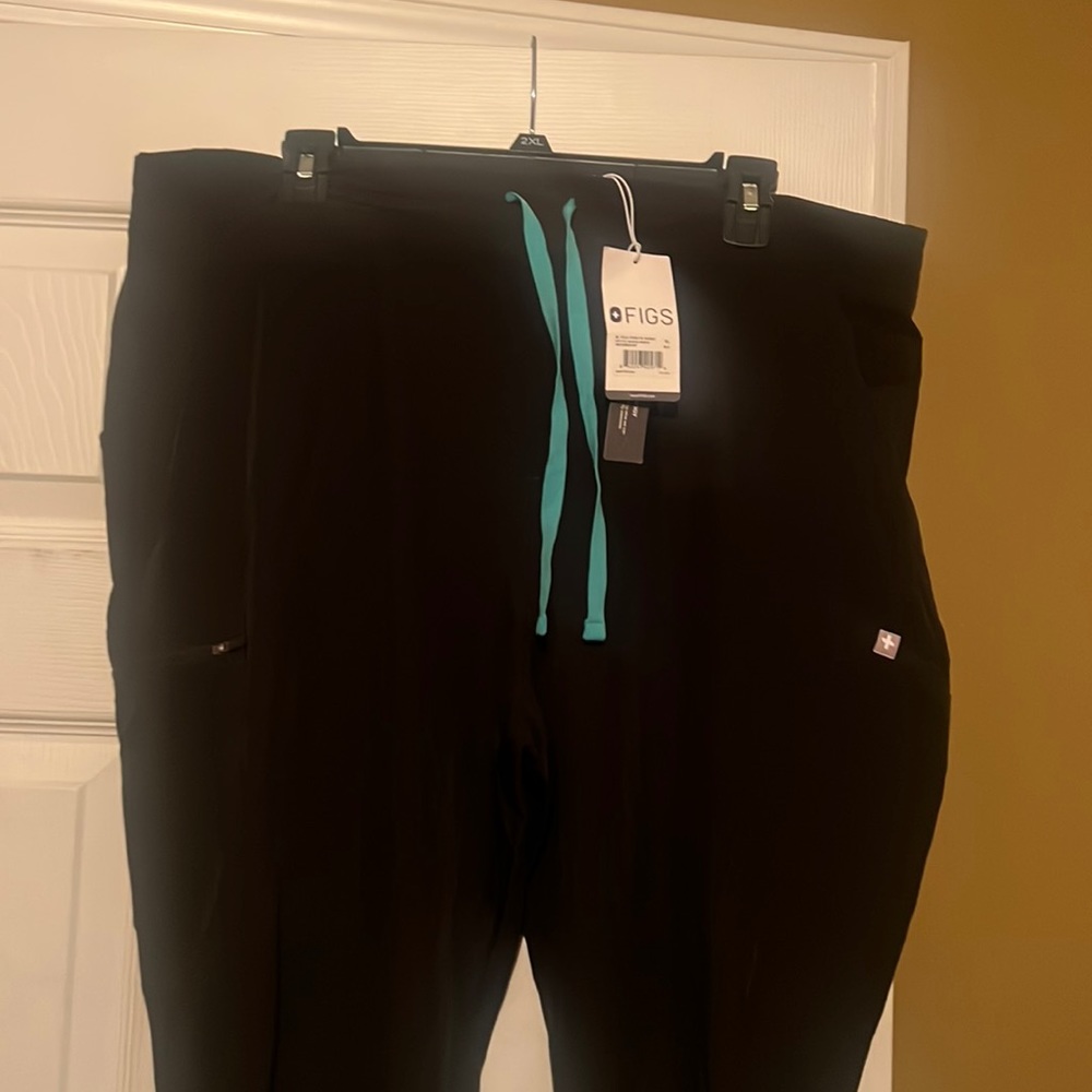 Figs scrub pants